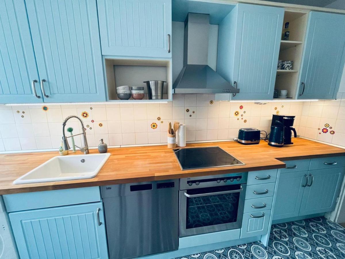Appartement Xl-city-apartment Mit Terrasse 101 M² *